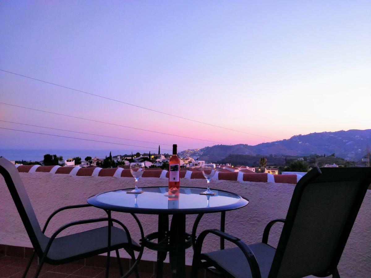 Sunset View Apartment Nerja Ngoại thất bức ảnh